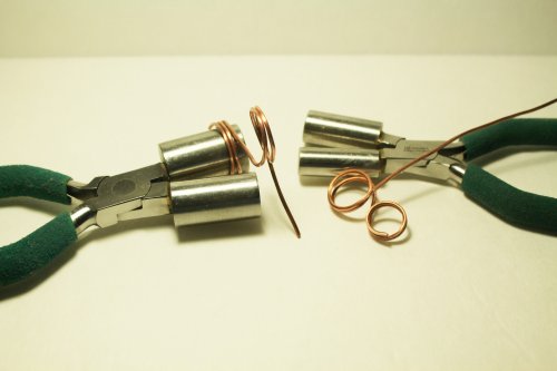 Judy Freyer Thompson's Circle Earrings - , Contemporary Wire Jewelry, Butane Torch, Soldering, Solder, Using both sides of the Jumbo Wubbers pliers